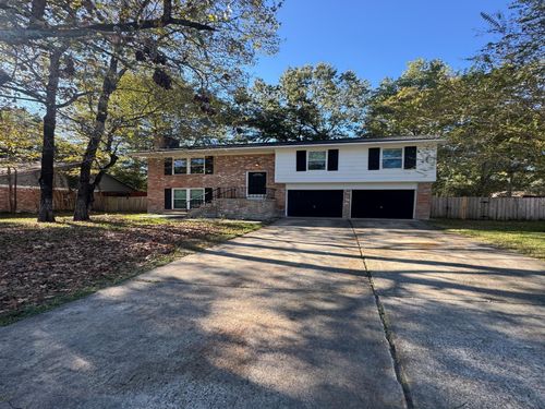 2014 Oak Shores Dr, Kingwood, TX, 77339-1724 | Card Image