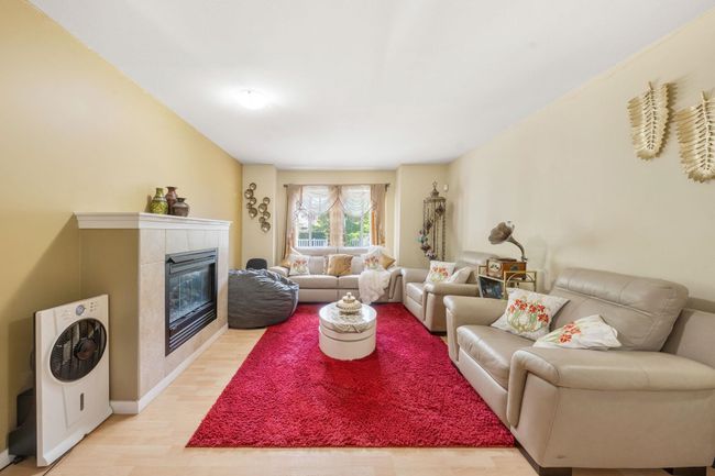 61 - 12711 64 Ave, Townhouse with 3 bedrooms, 2 bathrooms and 2 parking in Surrey BC | Image 4