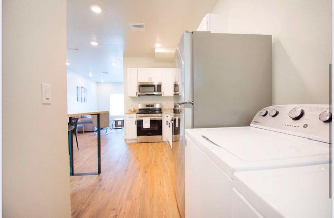 1933 Oxnard Ct, Townhouse with 3 bedrooms, 3 bathrooms and null parking in TAMPA FL | Image 11
