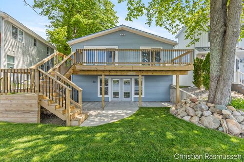 1025 Adams St, Stanton, MI, 48888-8714 | Card Image