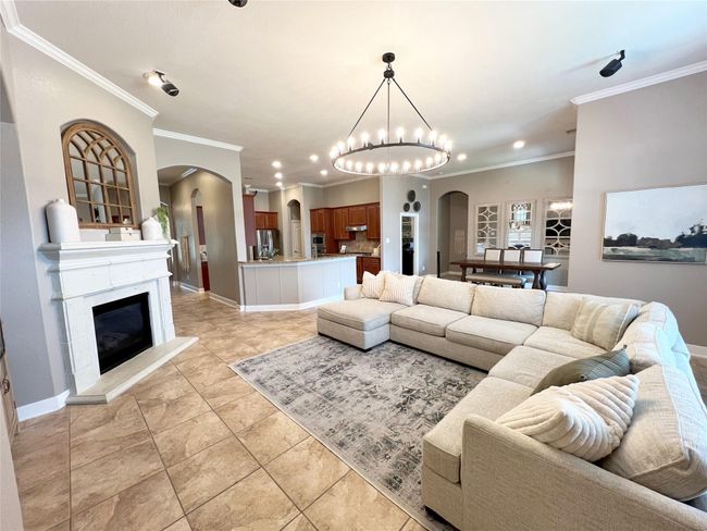 Surround sound in living room! | Image 12