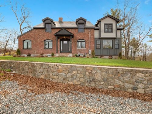 6 Lovis Ave, Wakefield, MA, 01880-3653 | Card Image