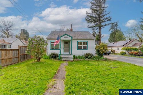 2085 Evergreen Av Ne, Salem, OR, 97301 | Card Image