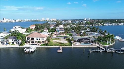2000 Dolphin Blvd S, ST PETERSBURG, FL, 33707-3812 | Card Image