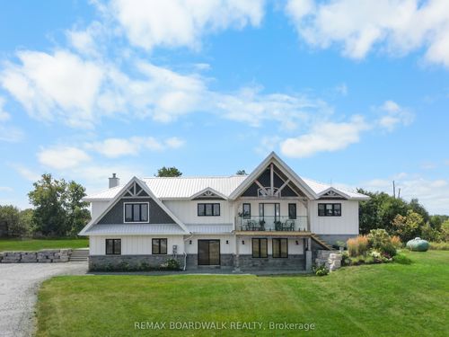 205 Westar Farm Way, Ashton, ON, K0A1B0 | Card Image