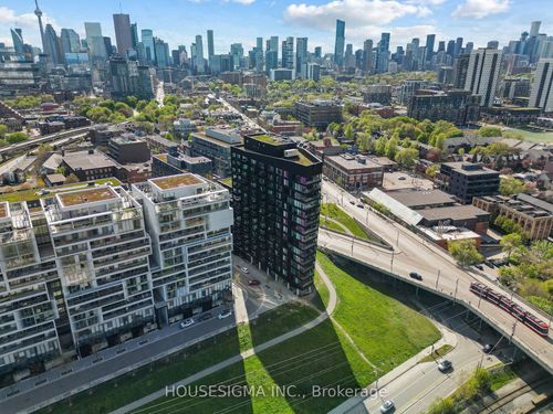 901-51 Trolley Cres, Toronto, ON, M5A0E9 | Card Image