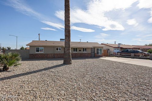 4301 W Weldon Avenue, Phoenix, AZ, 85031 | Card Image
