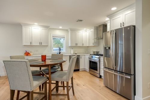 c-17 School St, Hudson, MA, 01749-2517 | Card Image