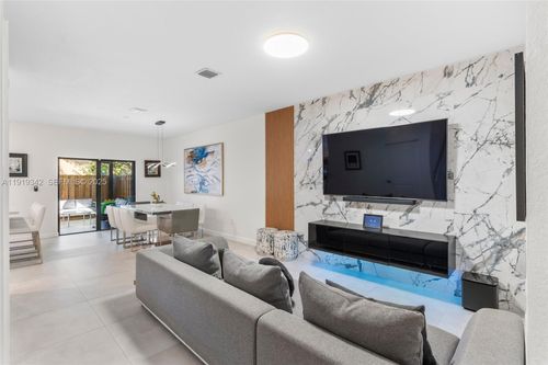 28742 Sw 134th Ct, Homestead, FL, 33033-7542 | Card Image