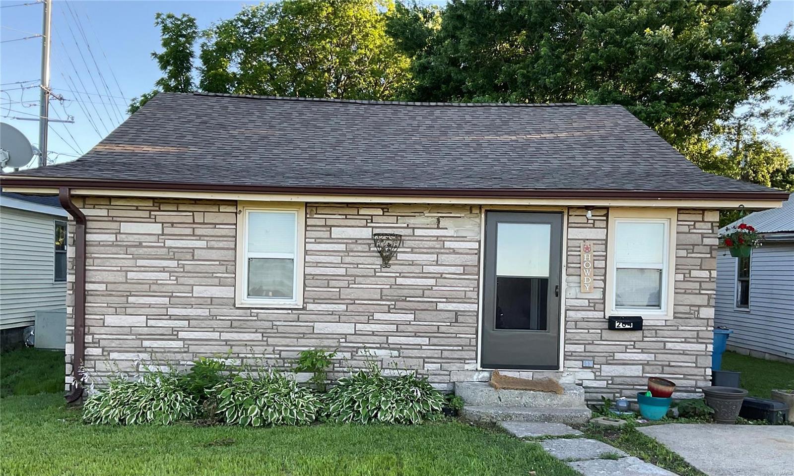Dame Ave, Chaffee, MO 63740