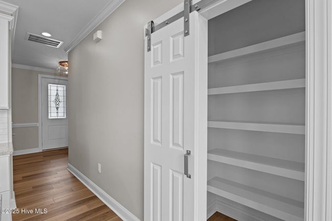 Pantry | Image 11