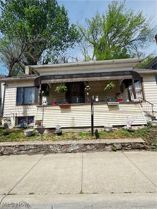 836 Main St, Bridgeport, OH, 43912-1430 | Card Image