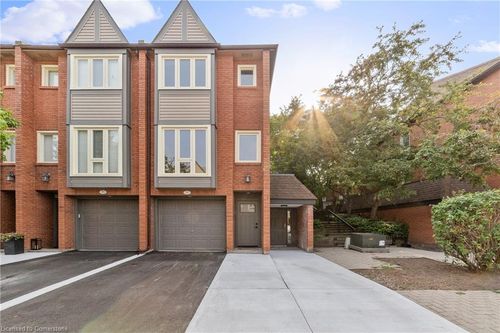 101-895 Maple Ave, Burlington, ON, L7S2H7 | Card Image