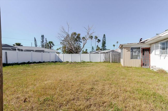 596 S Bayshore Dr, House other with 2 bedrooms, 1 bathrooms and null parking in MADEIRA BEACH FL | Image 32