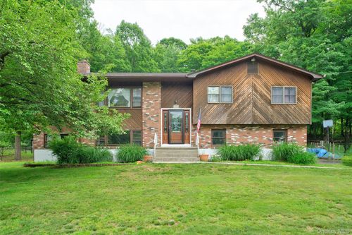 67 Carol Dr, Monroe, NY, 10950-5210 | Card Image