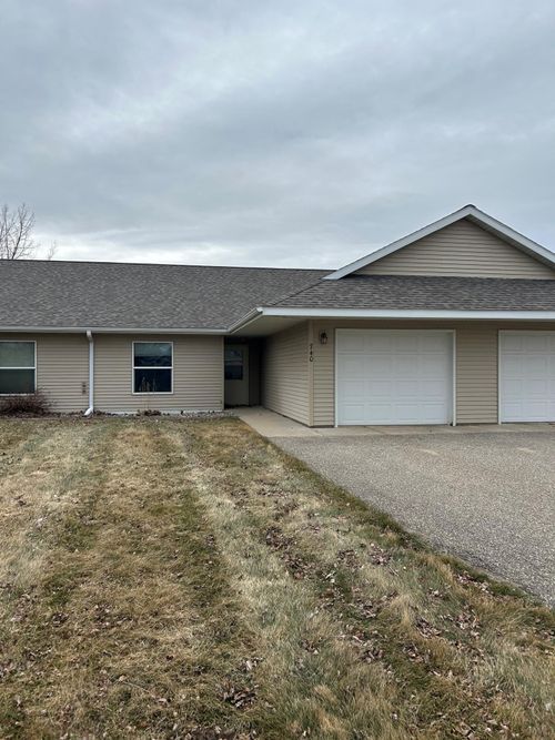 740 6th Ave Se, Glenwood, MN, 56334-1882 | Card Image