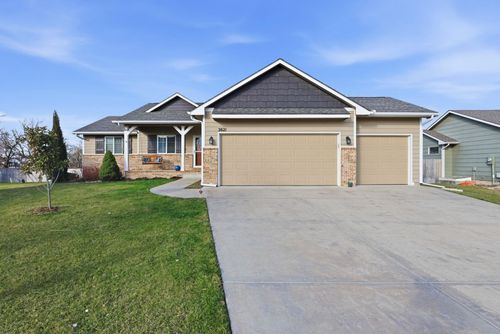 2621 W 58th Ct N, Wichita, KS, 67204-5364 | Card Image
