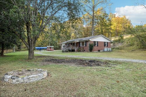 401 Mcclure St, Red Boiling Springs, TN, 37150-2129 | Card Image