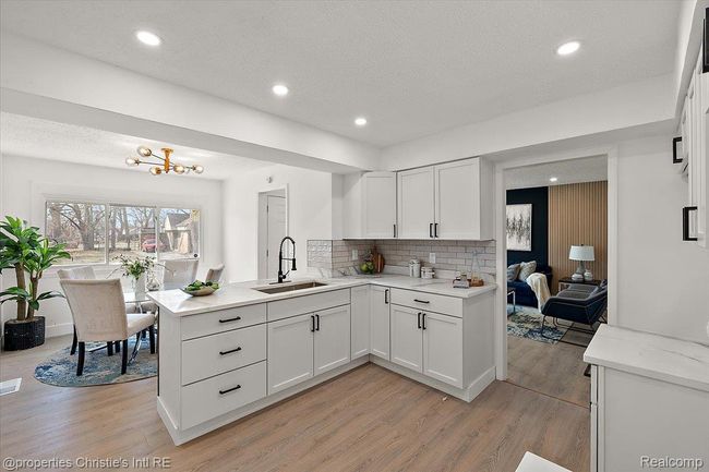 13-20850 Glen Lodge -13.jpg | Image 5