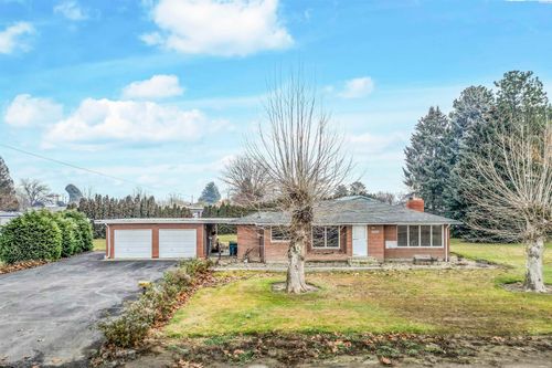 905 Cherry Lane, Grandview, WA, 98930 | Card Image