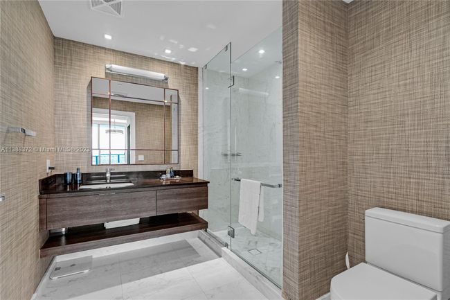 UNIT-1002S - 360 Ocean Dr, Condo with 4 bedrooms, 6 bathrooms and null parking in Key Biscayne FL | Image 35