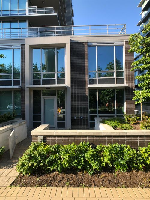 {{alt}} | Card Image