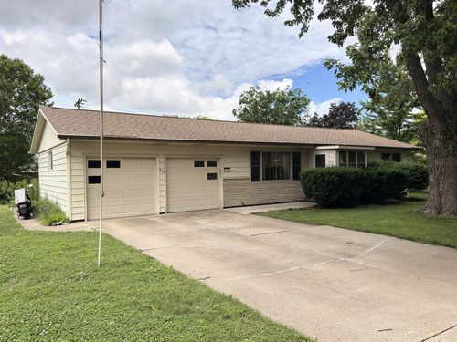315 Mecherle Dr, Bloomington, IL, 61701-2115 | Card Image