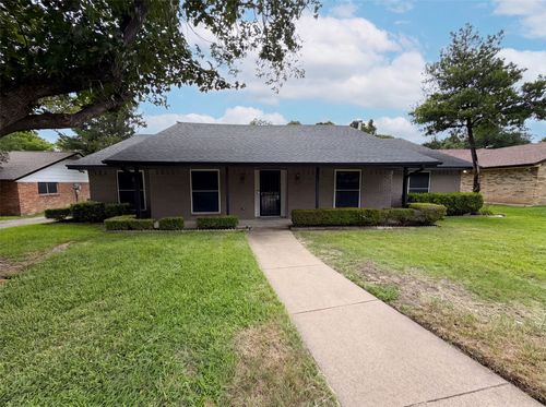 316 Brookwood Dr, Desoto, TX, 75115-5618 | Card Image