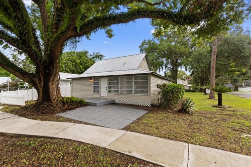 5450 10th St, Zephyrhills, FL, 33542-4256 | Card Image