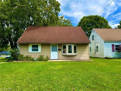 181 N Beverly Ave, Youngstown, OH, 44515-2825 | Card Image