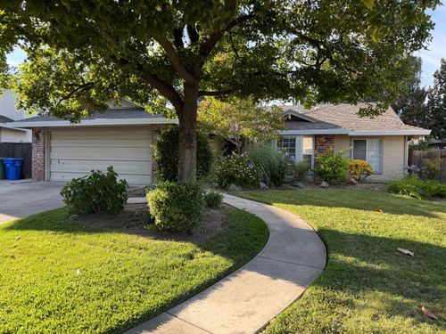 5825 Laguna Trail Way, Elk Grove, CA, 95758 | Card Image
