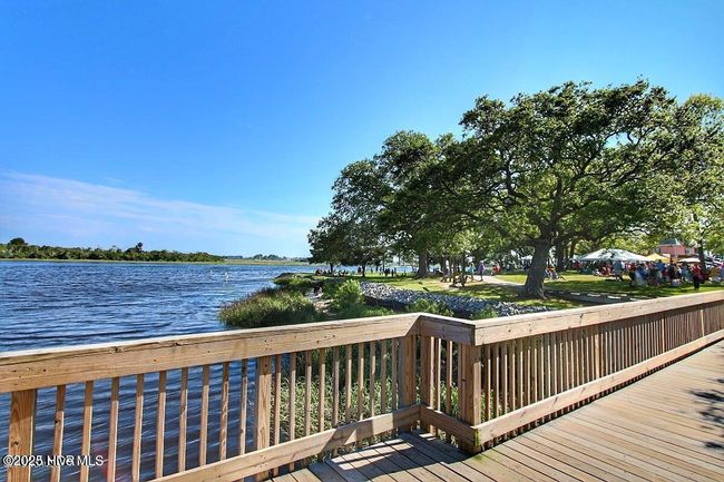 Sunset Beach, boat launch waterfront park within 5 minutes | Image 78