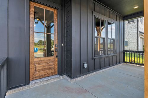 5200 Fairhaven Ct, Thompsons Station, TN, 37179-2208 | Card Image