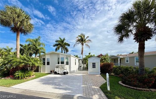 1066 Silver Lakes Blvd, NAPLES, FL, 34114-9333 | Card Image
