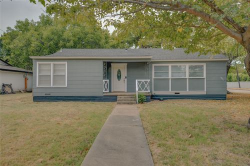 1100 Wade Hampton St, Benbrook, TX, 76126-3520 | Card Image