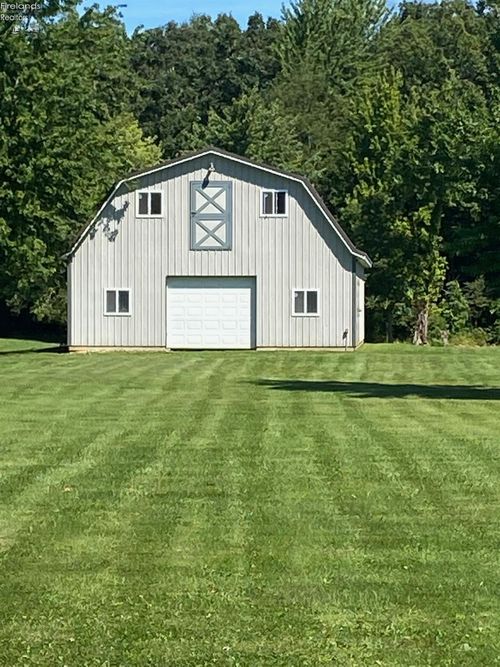 5218 Ferry Rd, Wakeman, OH, 44889-8814 | Card Image