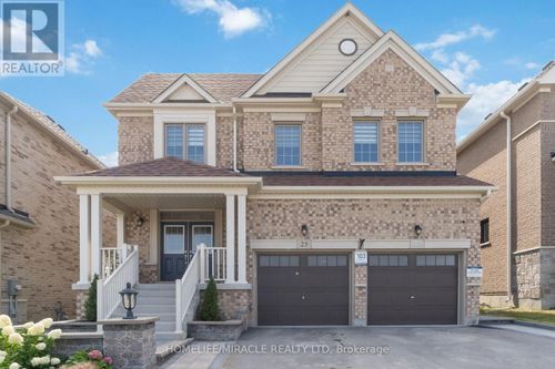 25 Pear Blossom Way, East Gwillimbury (Holland Landing), ON, L9N0T3 | Card Image