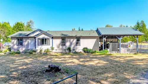 15724 Lawrence Lake Rd Se, Yelm, WA, 98597-7201 | Card Image