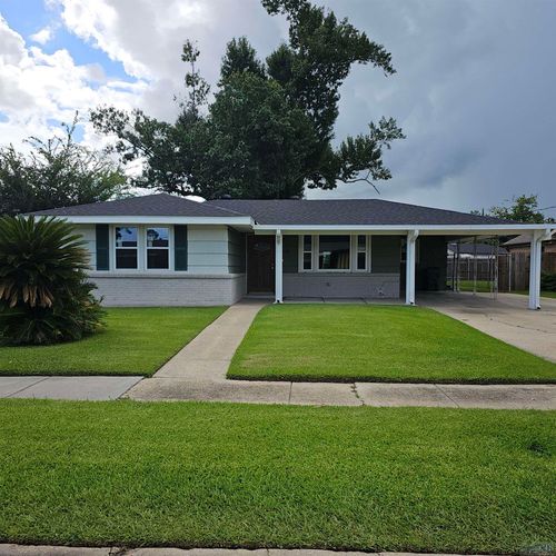406 Dauphine Ave, Houma, LA, 70363-6913 | Card Image