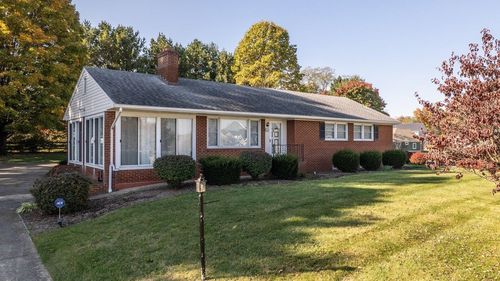 611 Woods Rd, Rockingham, VA, 22801-2304 | Card Image