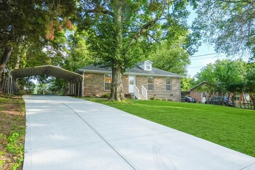 421 Malvin St, Gallatin, TN, 37066-3636 | Card Image