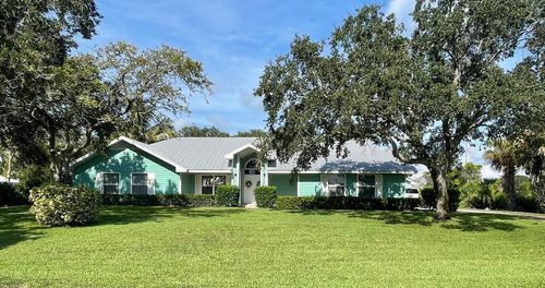 717 W Fischer Cir, Sebastian, FL, 32958-4622 | Card Image