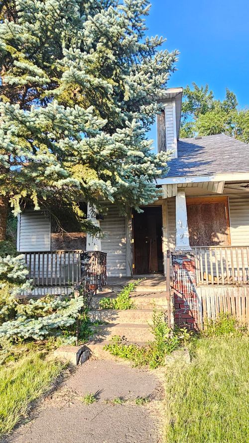 265 Harrison St, Gary, IN, 46402-1131 | Card Image