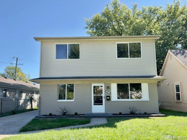Fenton St, Dearborn Heights, MI 48127