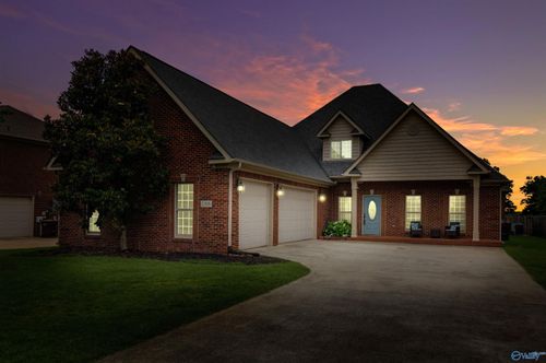 25826 Summerwood Dr, Madison, AL, 35756-5205 | Card Image