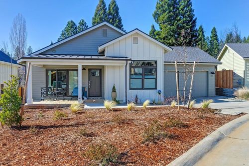 132 Ben Taylor Xing, Grass Valley, CA, 95945-0029 | Card Image
