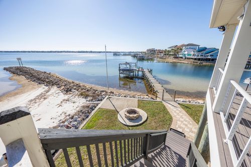 115 Port Dr, Shalimar, FL, 32579-1237 | Card Image