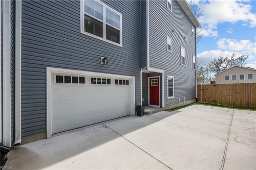 b-712 14th St, Virginia Beach, VA, 23451-4324 | Card Image