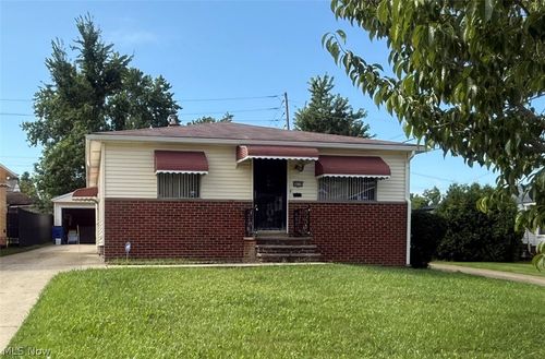 16710 Dynes Avenue, Cleveland, OH, 44128 | Card Image