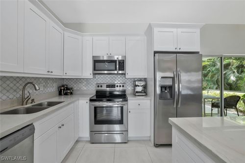 3892 14th St N, NAPLES, FL, 34103-3802 | Card Image